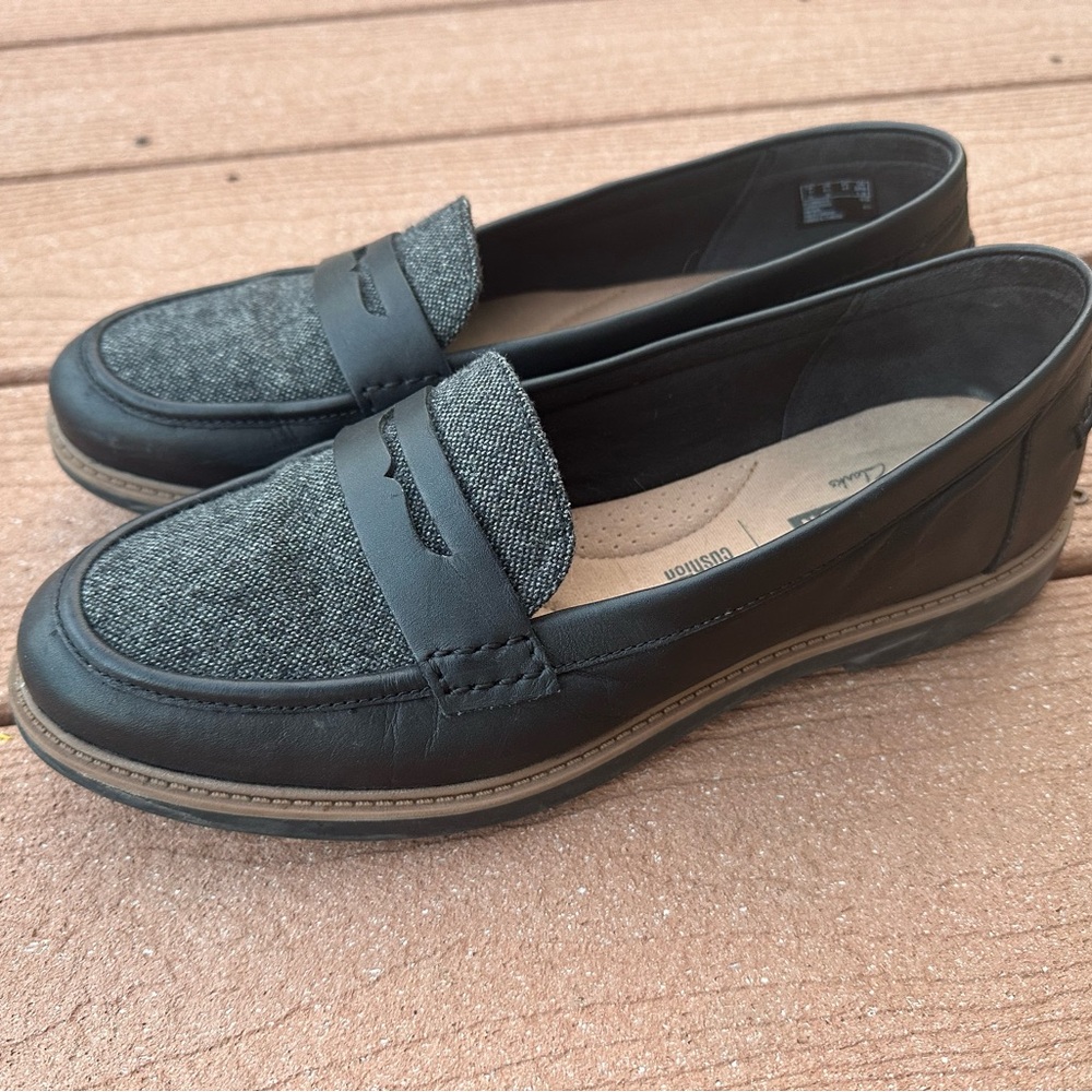 Women Clarks Collection Cushion Soft US 9.5 Wool Black Leather Slip On Loafers
